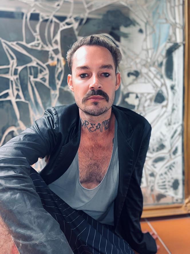 DANIEL JOHNS – pubblica l’atteso nuovo album solista ‘FUTURENEVER’ – ORA DISPONIBILE!